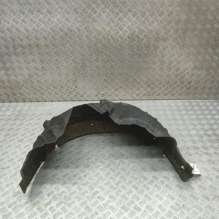 Tagumine poritiivakate – BMW 2-seeria F44 (2019-2024)