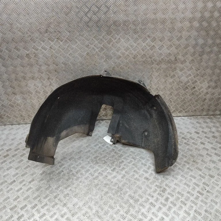 Nadkole tylne 8R0810171C