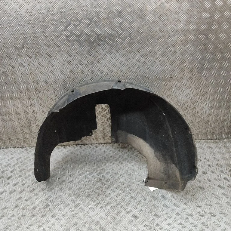 Nadkole tylne 8R0810172C
