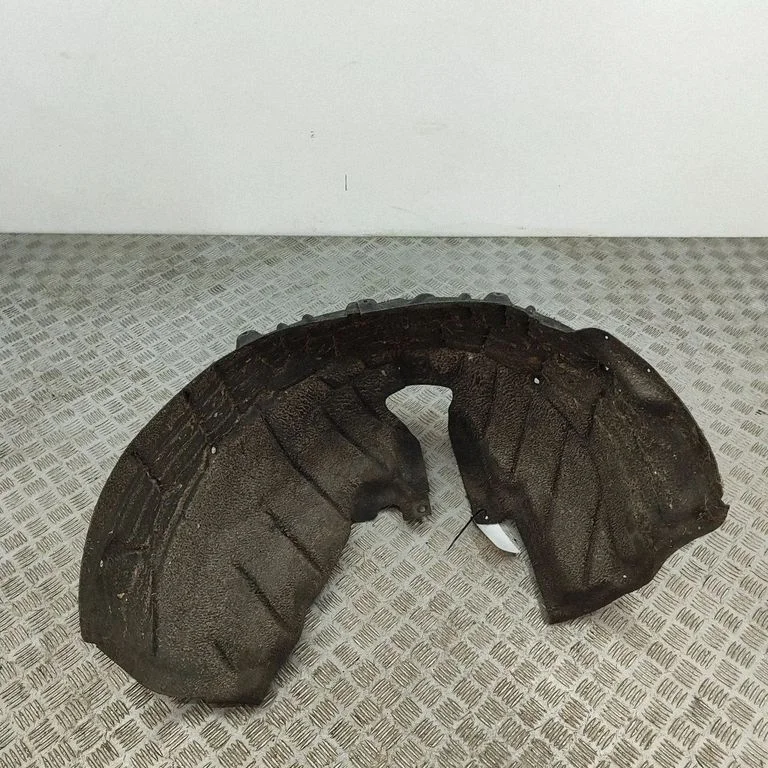 Rear arch fender liner splash guards 8W0810171F