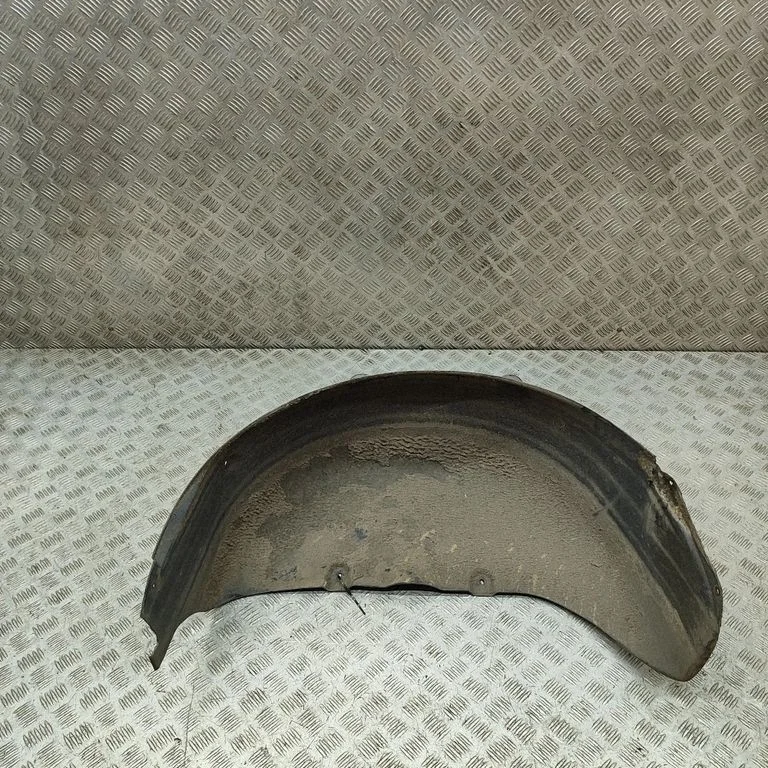 Tagumine poritiivakate 2K0810971D