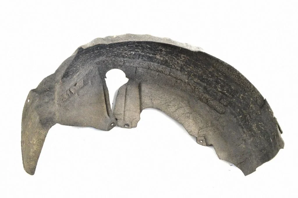 Rear arch fender liner splash guards – right