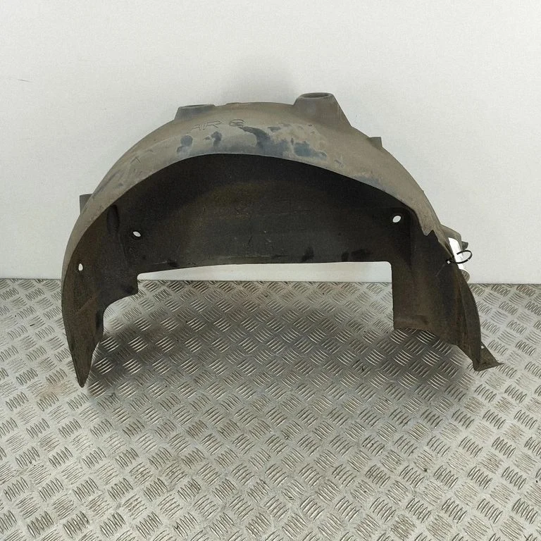 Tagumine poritiivakate – Opel Vivaro (2014-2018)