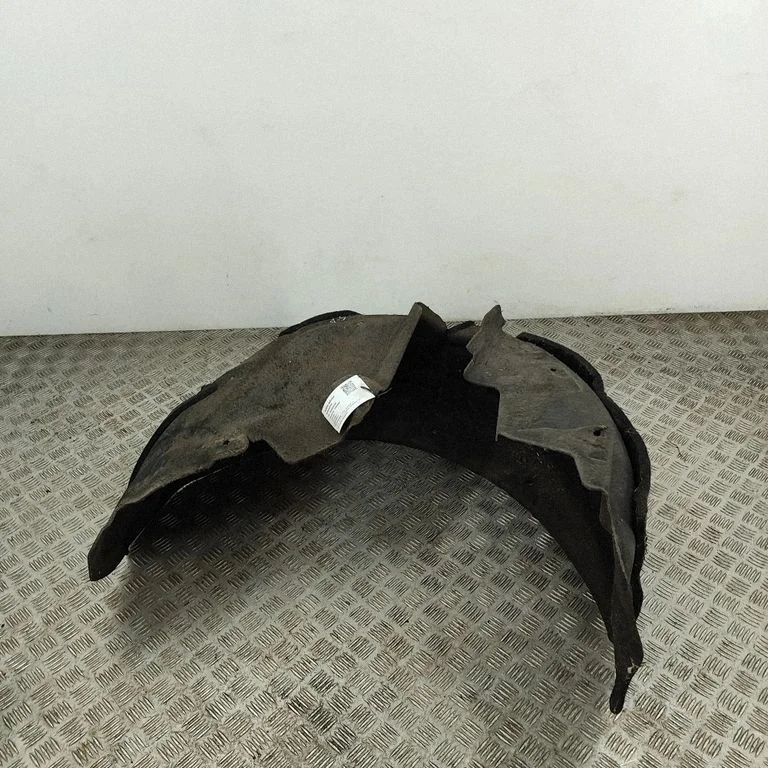 Rear arch fender liner splash guards 4H0810172E