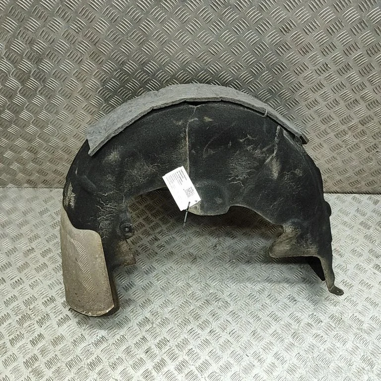 Rear arch fender liner splash guards A2136909104