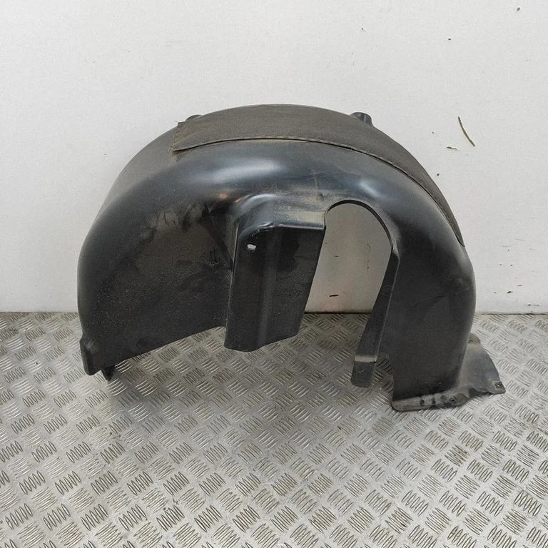 Rear arch fender liner splash guards 2GM810972H