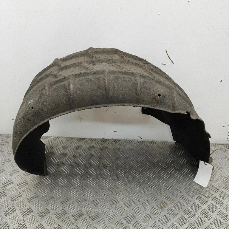 Rear arch fender liner splash guards 5H0810971D