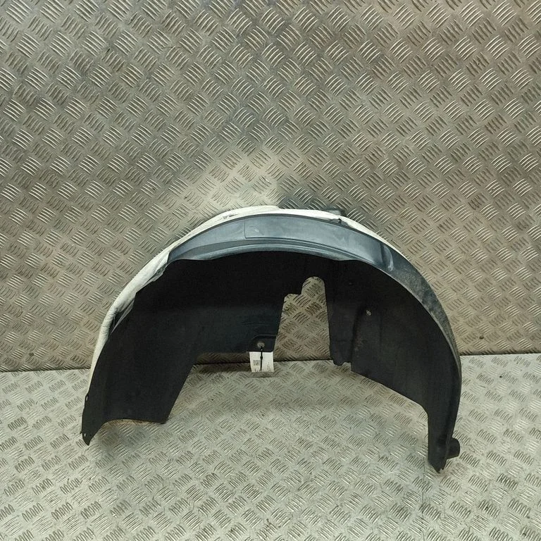 Rear arch fender liner splash guards 9812159580