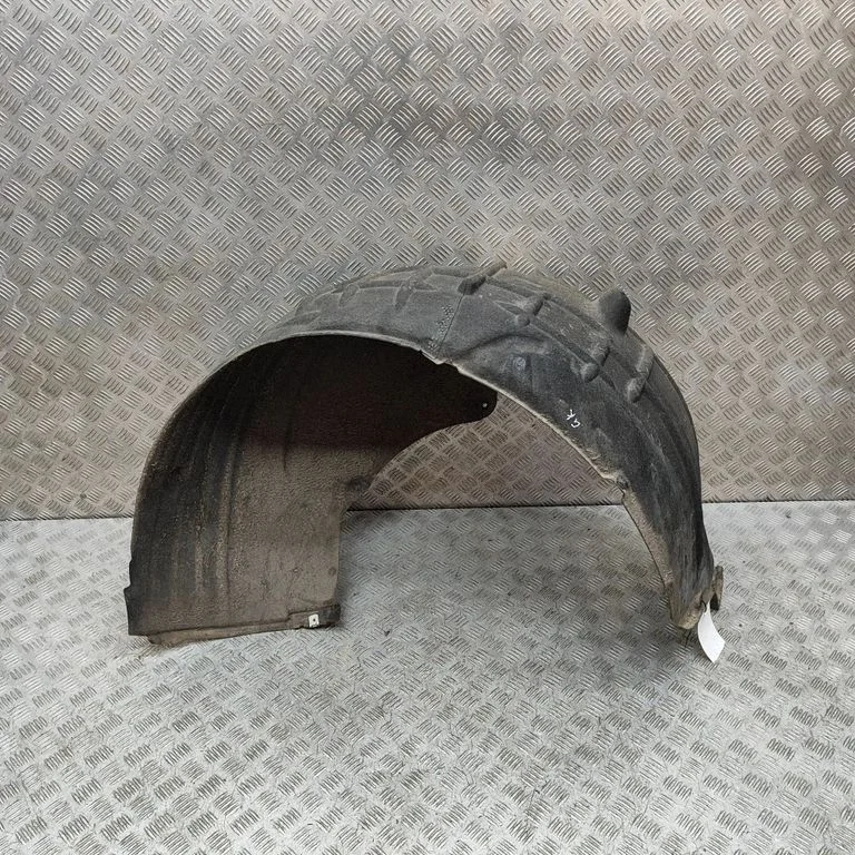 Rear arch fender liner splash guards 9J1810969A