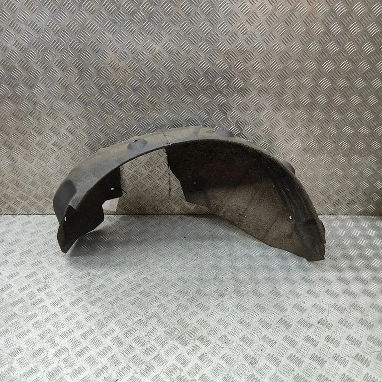 Rear arch fender liner splash guards KB7W561J1A
