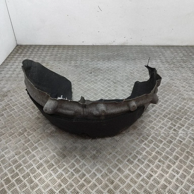 Rear arch fender liner splash guards A1676902408