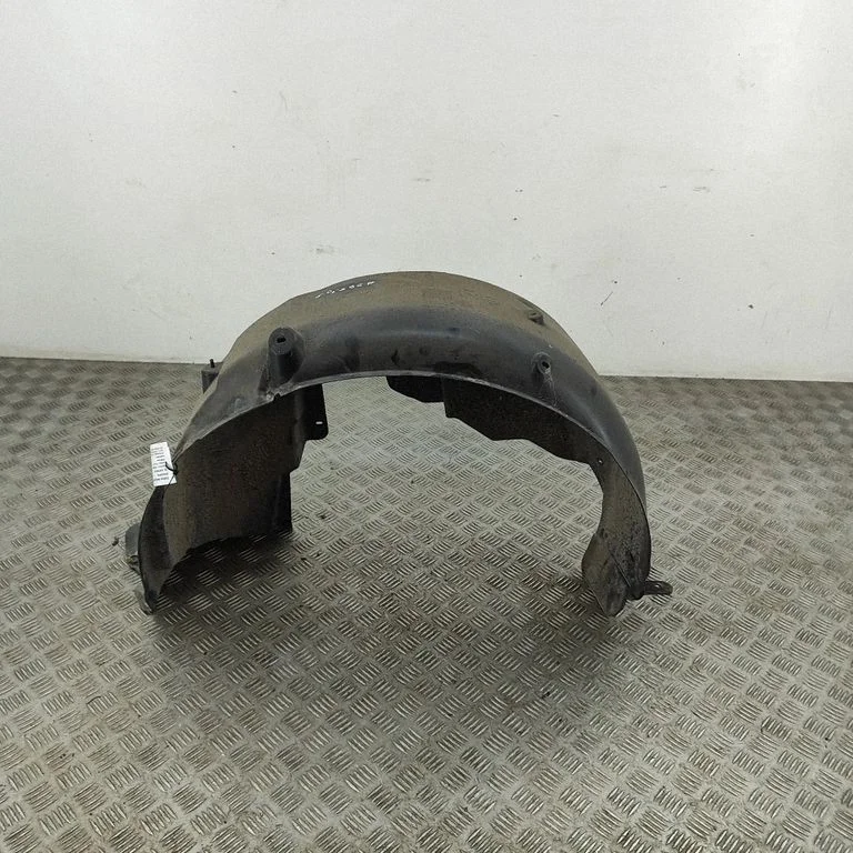 Rear arch fender liner splash guards 658810970
