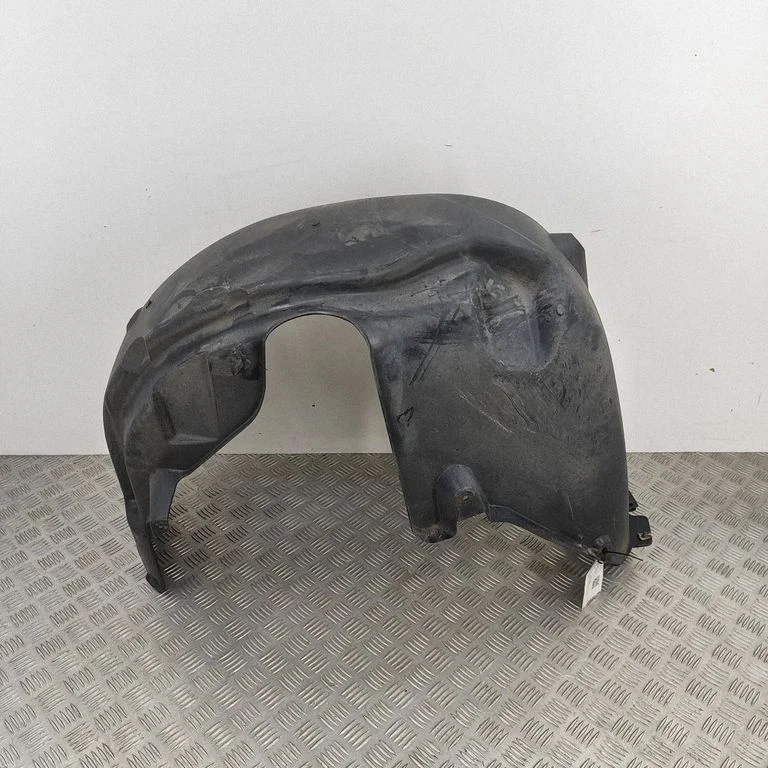 Tagumine poritiivakate – BMW 6-seeria E63 E64 (2002-2010)