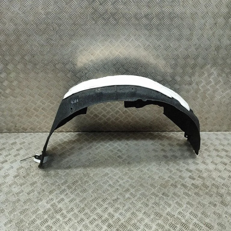 Tagumine poritiivakate – Lexus RX 450H (2016-)