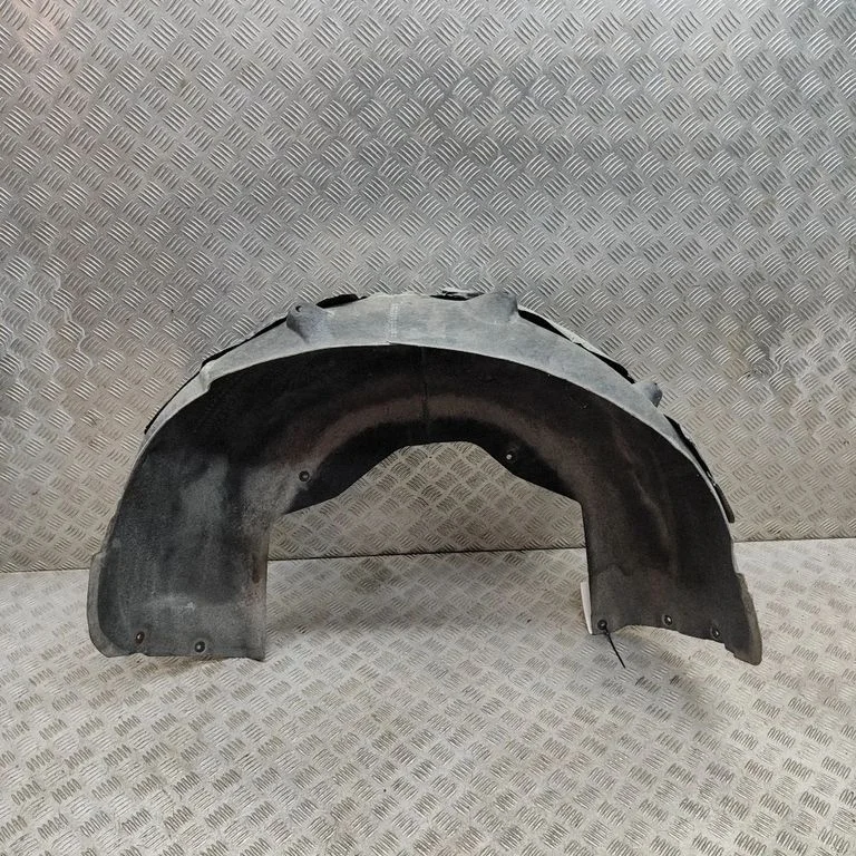Tagumine poritiivakate – BMW X5M G05 F95 (2019-)