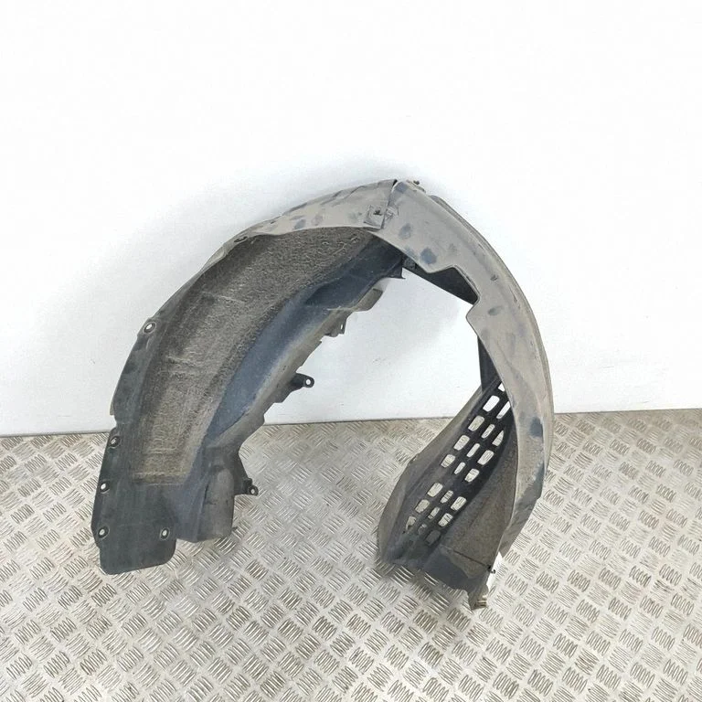 Tagumine poritiivakate – BMW i3 (2013-)