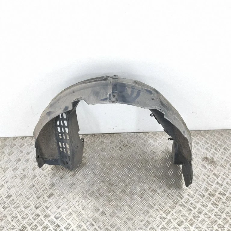 Aizmugurējais dubļusargs (arkas ieliktnis) – BMW i3 (2013-)