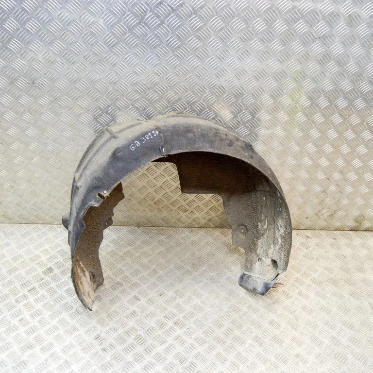 Rear arch fender liner splash guards 5E0810970F