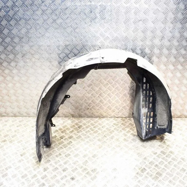 Tagumine poritiivakate – BMW i3 (2013-)