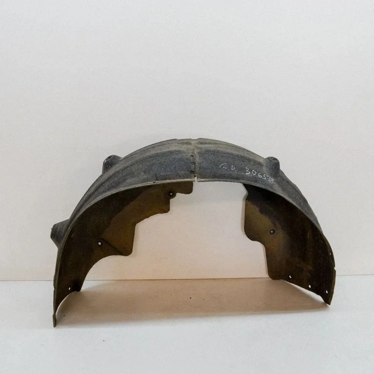 Rear arch fender liner splash guards – right