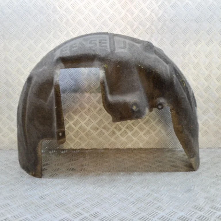 Tagumine poritiivakate – BMW 4-seeria F32 F33 (2013-2020)