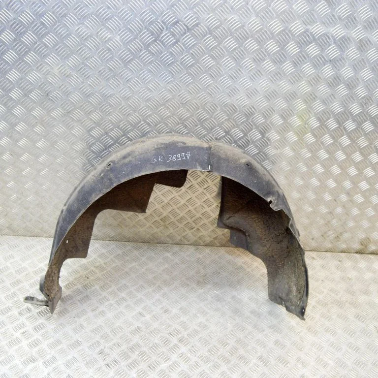 Rear arch fender liner splash guards 5E0810969B