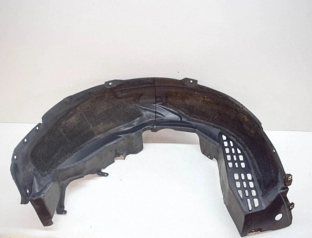 Tagumine poritiivakate – BMW i3 (2013-)