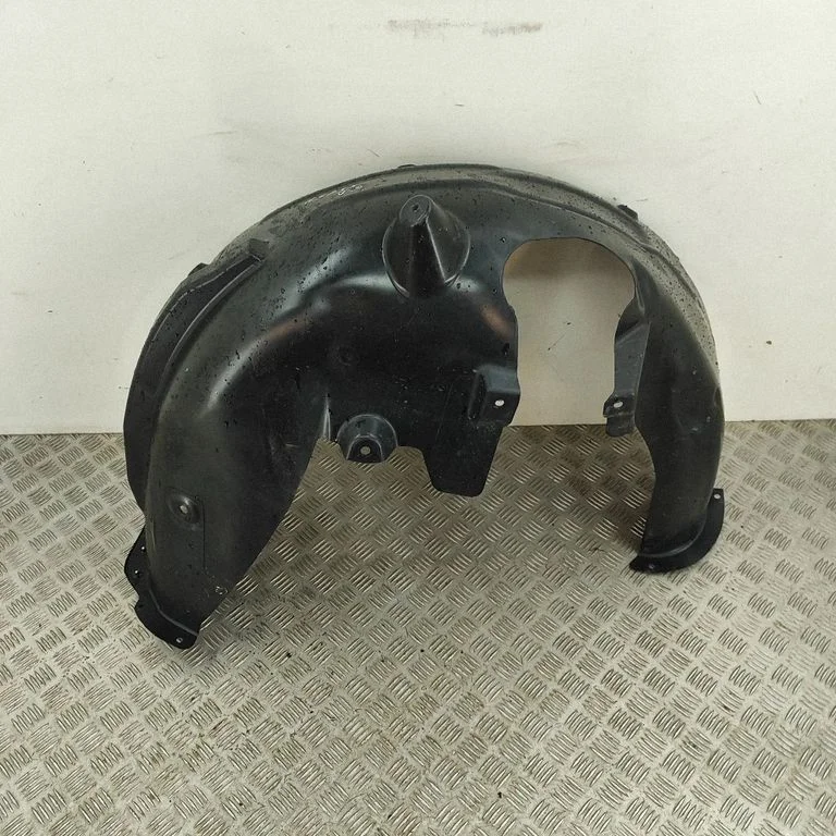 Rear arch fender liner splash guards EKEA3102140A