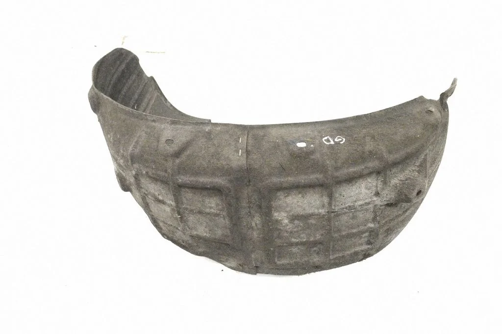 Aizmugurējais dubļusargs (arkas ieliktnis) 8T0810172B