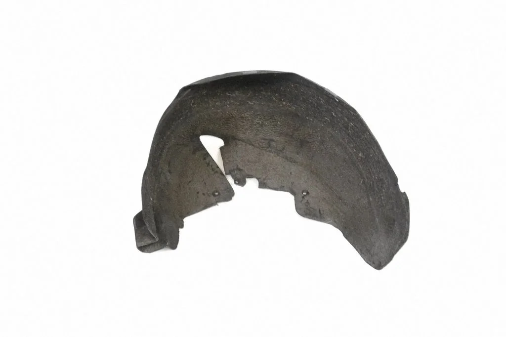 Rear arch fender liner splash guards – right