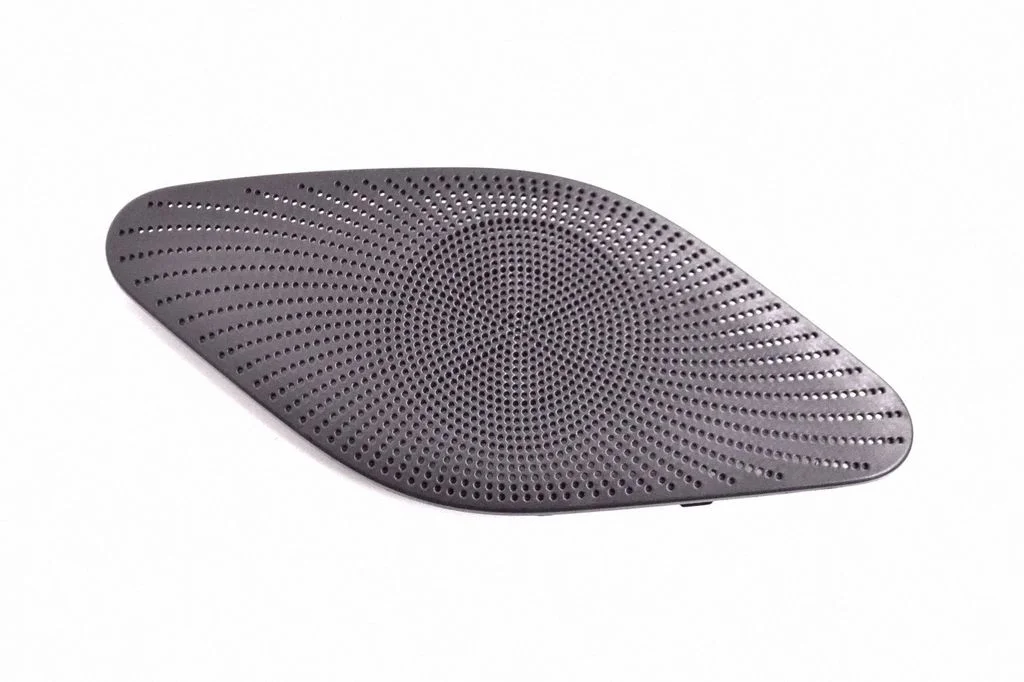 Maskownica głośnika środkowego 8R0035406