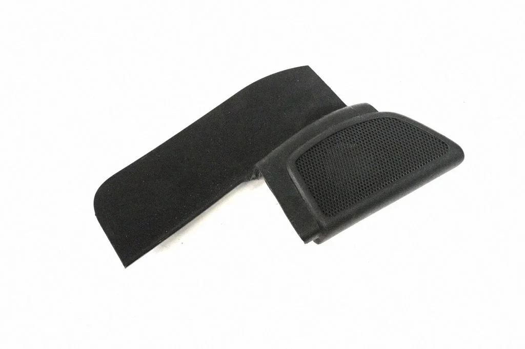 Dash center speaker trim cover – Ford Focus (2010-2017)