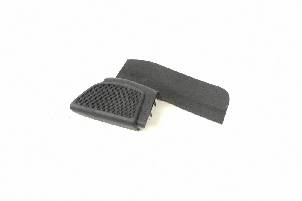 Dash center speaker trim cover – Ford Focus (2010-2017)
