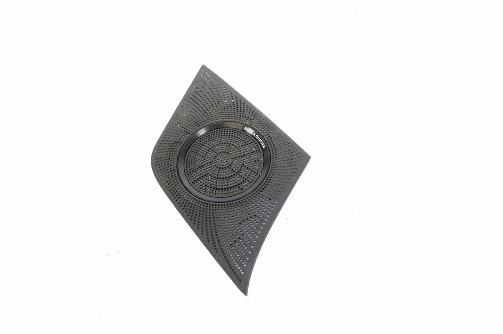 Maskownica głośnika środkowego 8R0857228A