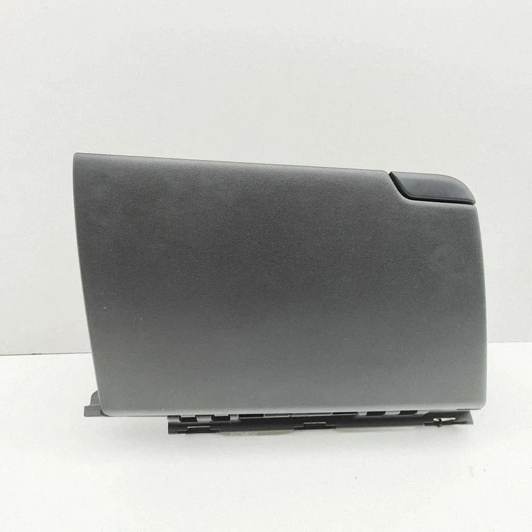 Glove box 84541AT900CCV