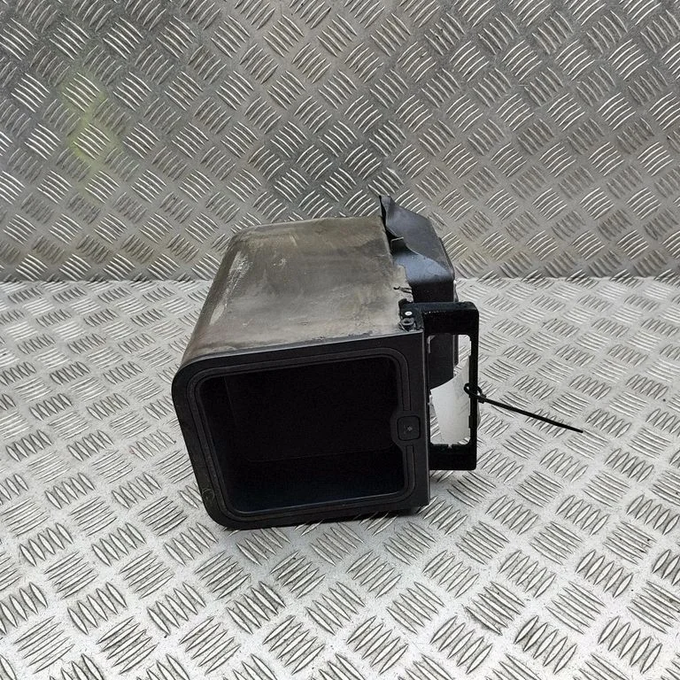Glove box JPLA044K02AC