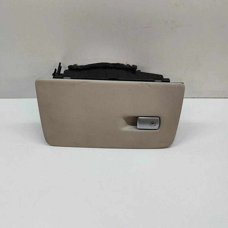 Glove box 9399476