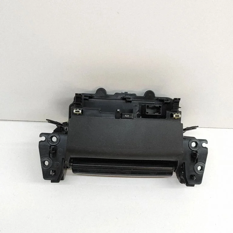 Glove box – Peugeot 2008 II (2019-)