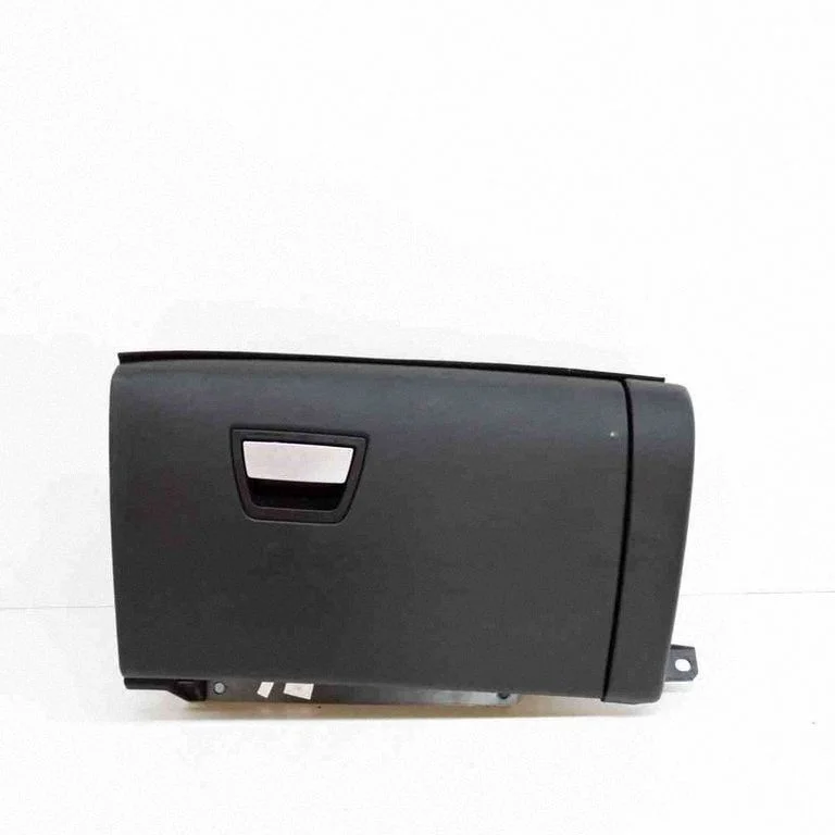 Glove box 670019381