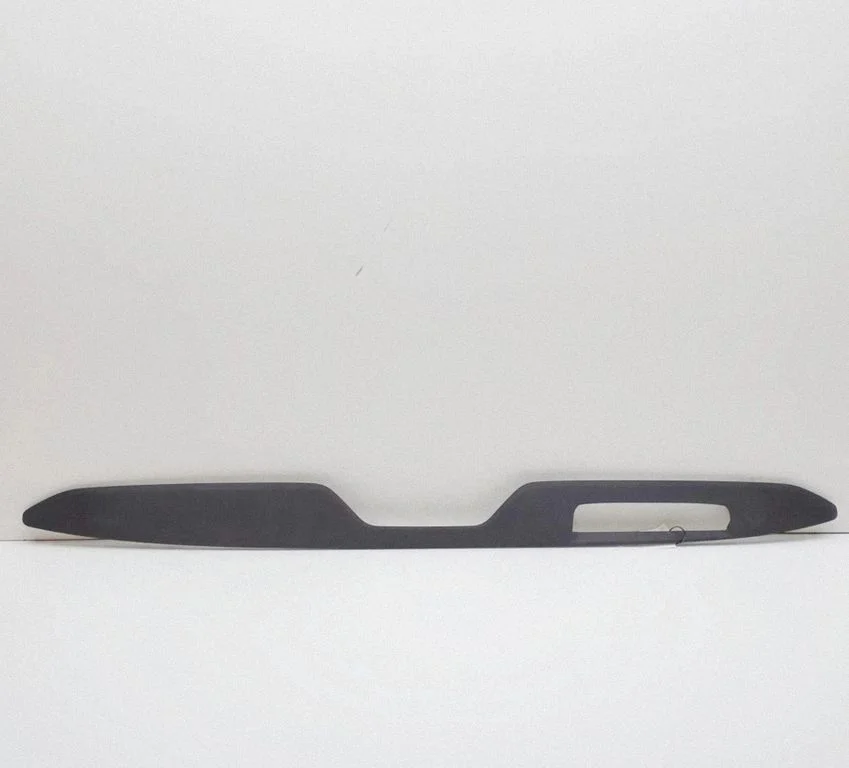 Dashboard glove box trim LJ8BR044L93DAW