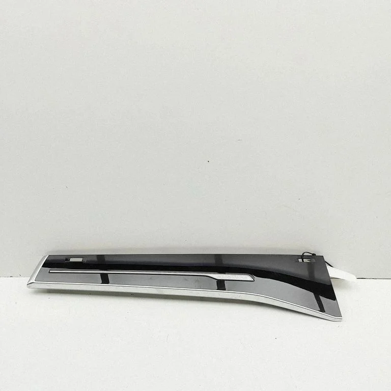 Dashboard glove box trim 4M8857720