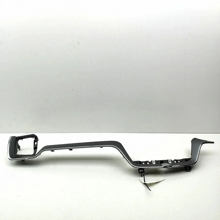 Dashboard glove box trim 31442324