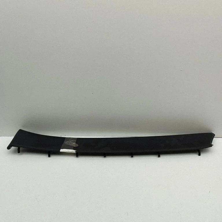 Dashboard glove box trim 5598148120
