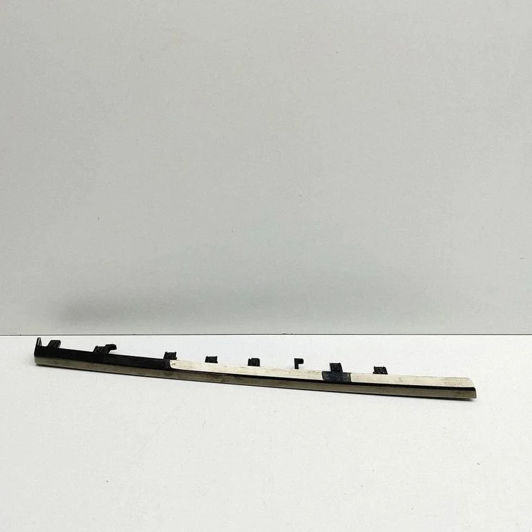 Kindalaeka dekoratiivviimistlusriba N9X2045R6A