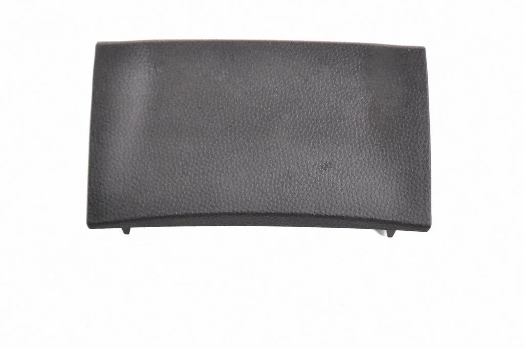 Dashboard glove box trim