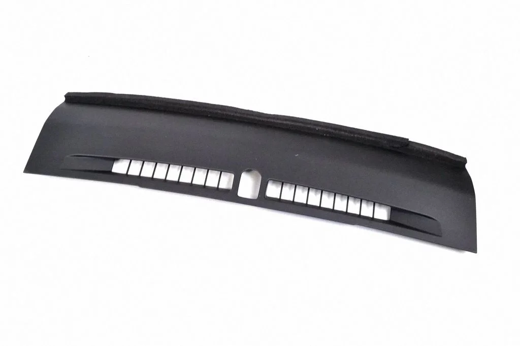 Dashboard glove box trim – Land Rover Discovery Sport (2014-)