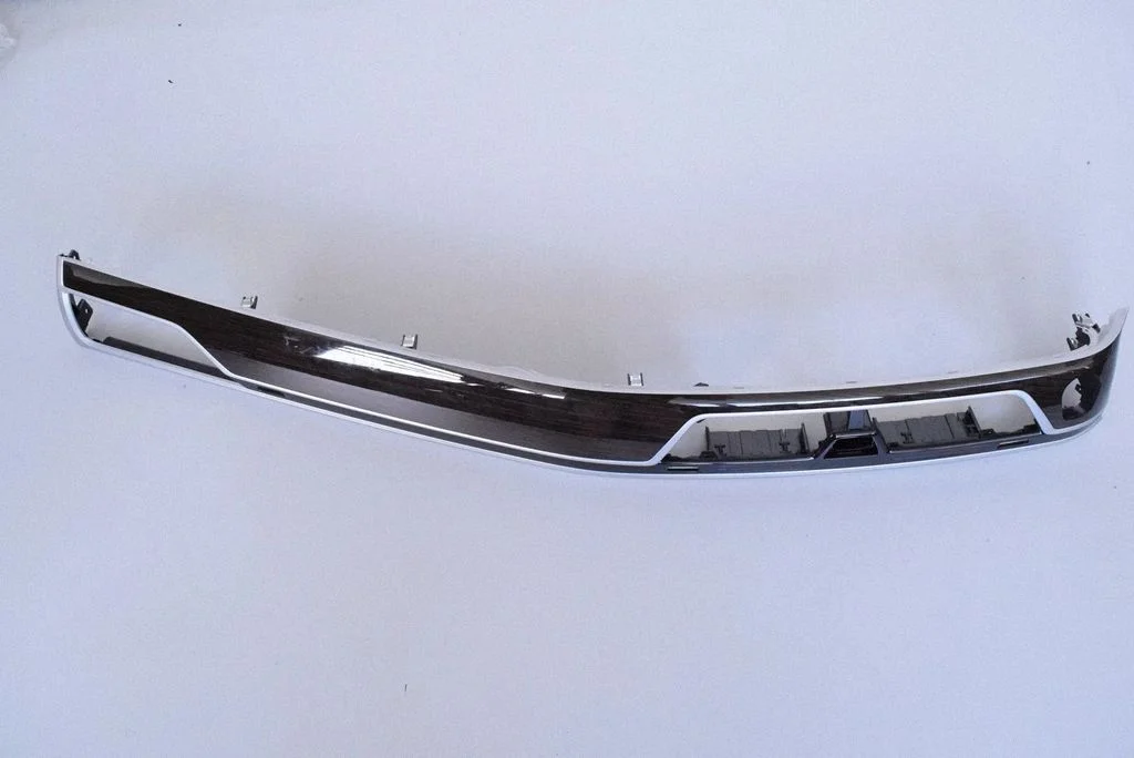 Kindalaeka dekoratiivviimistlusriba – BMW 7-seeria G11 G12 (2015-2022)