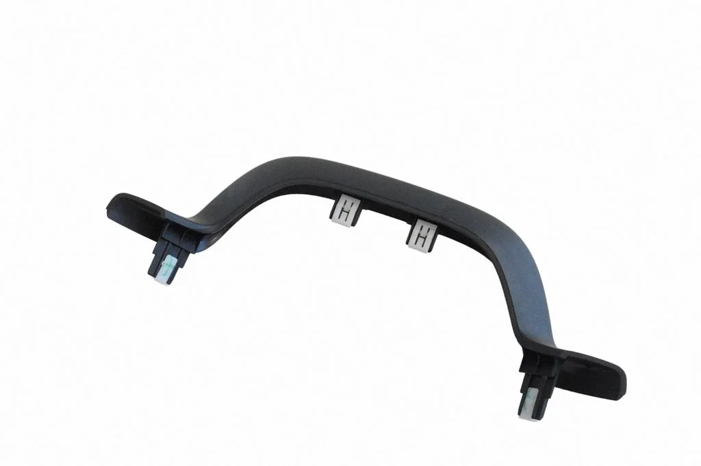 Dashboard glove box trim L299938