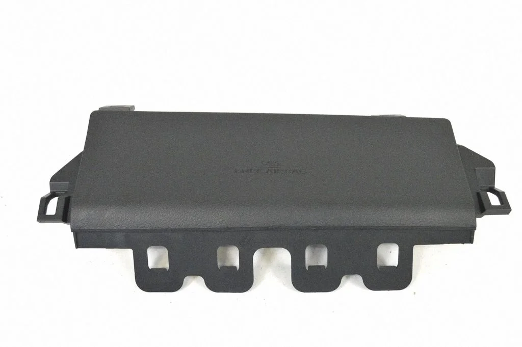 Kindalaeka dekoratiivviimistlusriba – Lexus GS 250 350 300H 450H (2013-)
