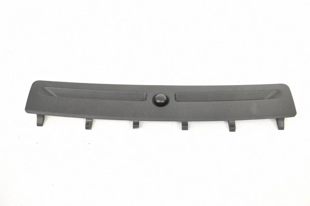 Dashboard glove box trim HK83044A98ABW